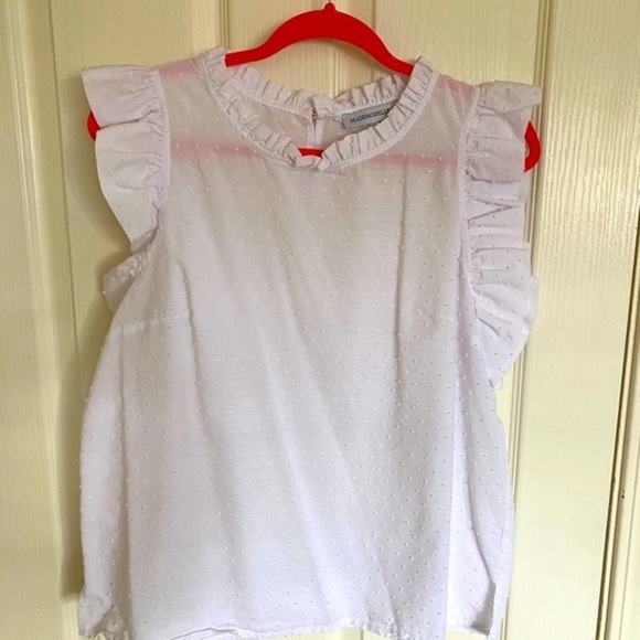 Mademoiselle D Sleeveless Top - Picture 2 of 3